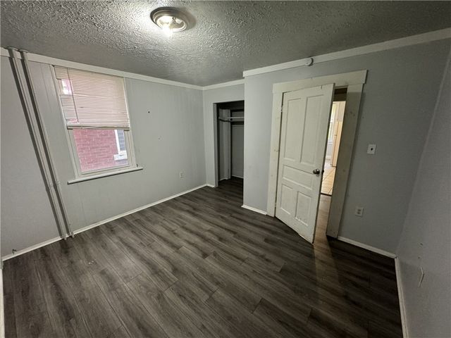 238 Park Rd, Ambridge, PA 15003