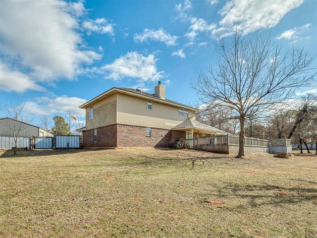 7901 Eagle Wood Drive, Oklahoma City, OK 73150