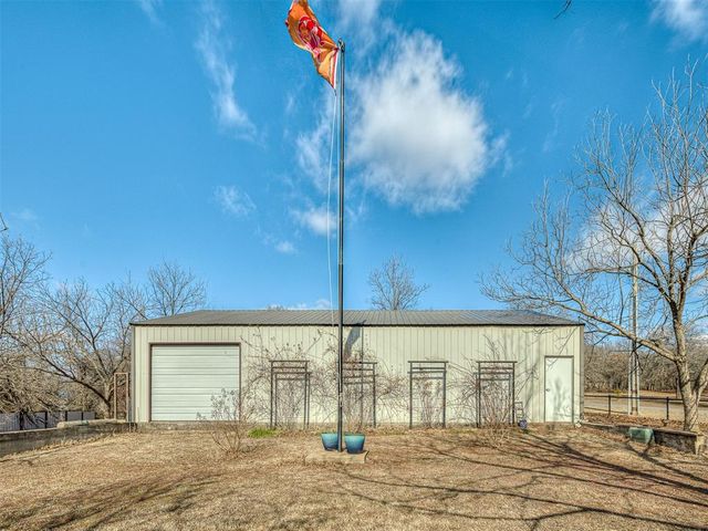 7901 Eagle Wood Drive, Oklahoma City, OK 73150