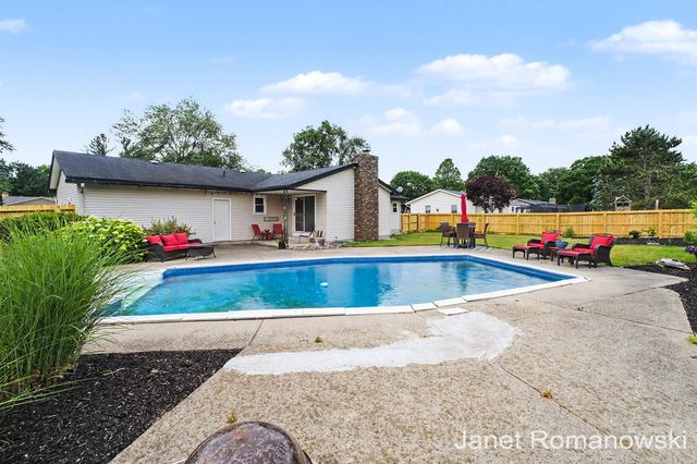 1789 Pleasantwood Drive, Georgetown Twp, MI 49428