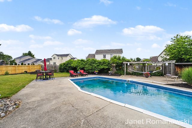 1789 Pleasantwood Drive, Georgetown Twp, MI 49428
