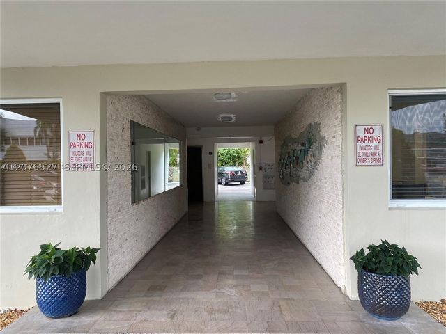 6250 Bird Rd B7, South Miami, FL 33155