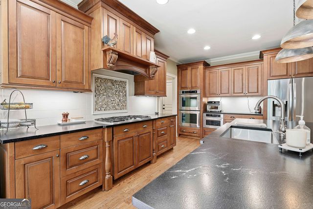 615 Osborne Court, Fayetteville, GA 30215