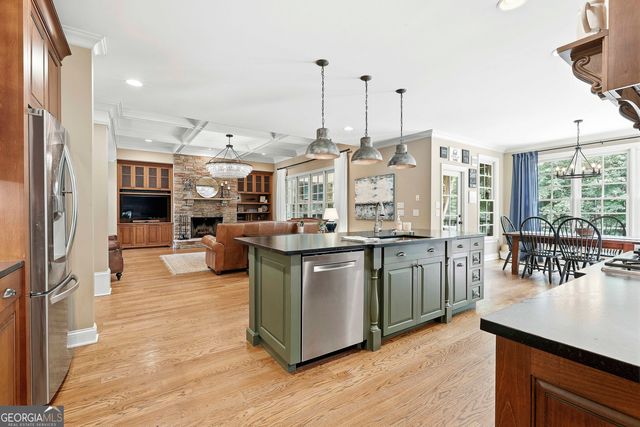 615 Osborne Court, Fayetteville, GA 30215