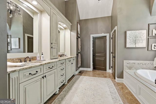 615 Osborne Court, Fayetteville, GA 30215