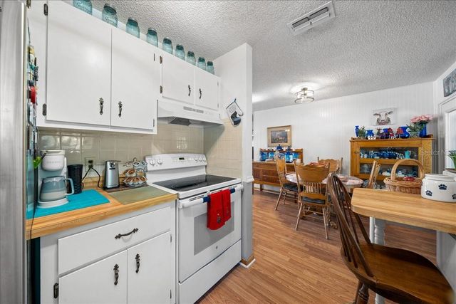 7025 NW 5TH LANE, Ocala, FL 34482