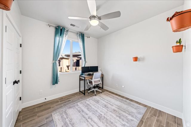 2210 N MONTAGNA ST, Washington, UT 84780