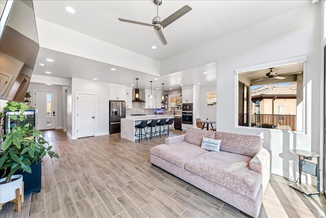 2210 N MONTAGNA ST, Washington, UT 84780