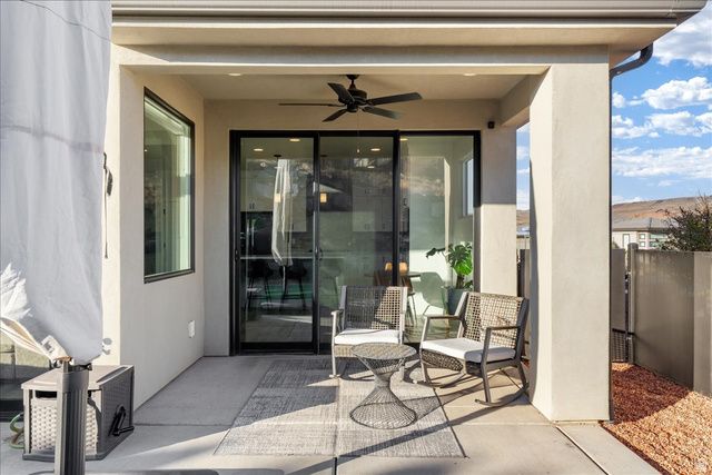 2210 N MONTAGNA ST, Washington, UT 84780