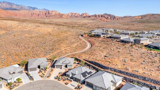 2210 N MONTAGNA ST, Washington, UT 84780