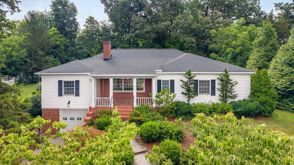 2502 Pine Drive NE, Cleveland, TN 37312