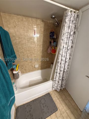 11800 SW 18th St 407-4, Miami, FL 33175