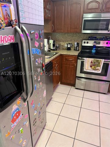 11800 SW 18th St 407-4, Miami, FL 33175