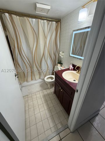 11800 SW 18th St 407-4, Miami, FL 33175