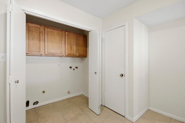 20315 Sunny Shores Drive B, Humble, TX 77346