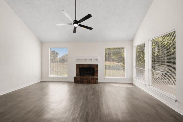 20315 Sunny Shores Drive B, Humble, TX 77346