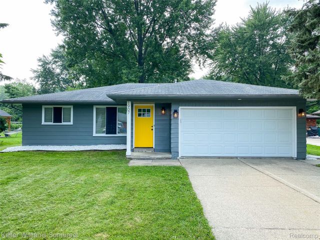 1907 Kirkton Drive, Troy, MI 48083