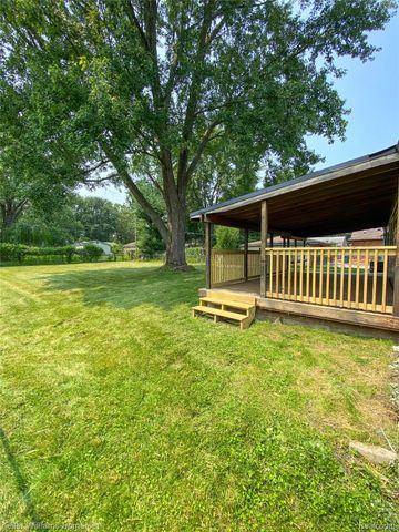 1907 Kirkton Drive, Troy, MI 48083