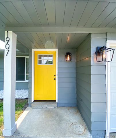 1907 Kirkton Drive, Troy, MI 48083