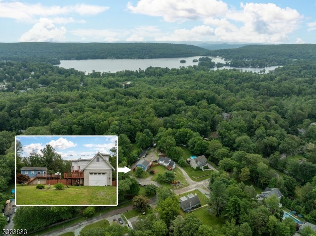 4 Delmont Rd, West Milford Twp., NJ 07421