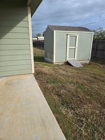 2724 Avenue D 11, San Leon, TX 77539