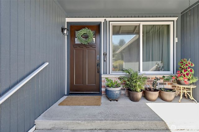 914 S 30th Place, Renton, WA 98055