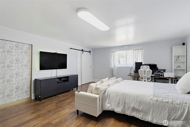 914 S 30th Place, Renton, WA 98055