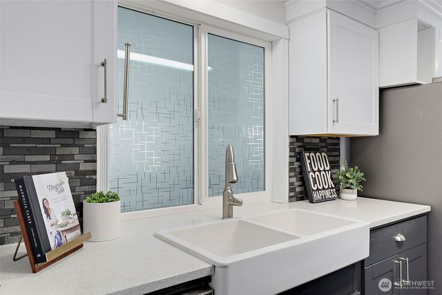 914 S 30th Place, Renton, WA 98055