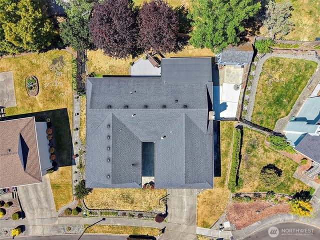 914 S 30th Place, Renton, WA 98055