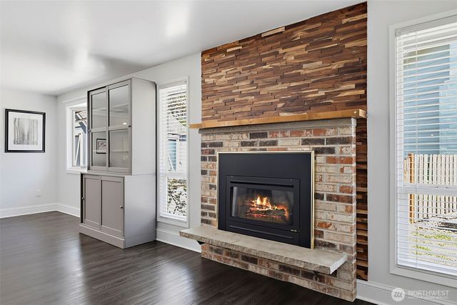 914 S 30th Place, Renton, WA 98055
