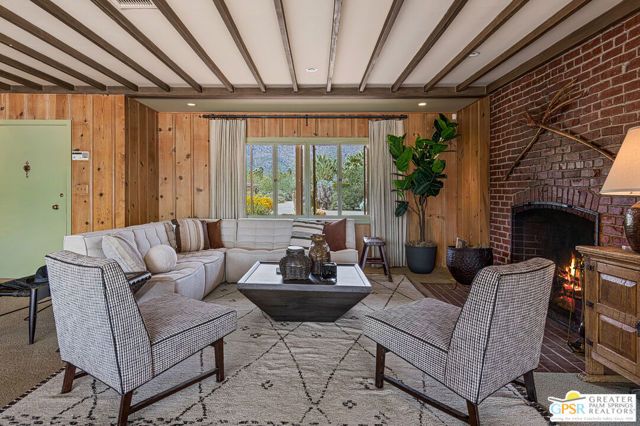 1850 Smoke Tree Lane, Palm Springs, CA 92264