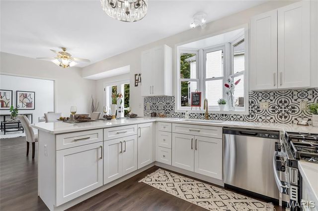 1303 Topsider Court, Florissant, MO 63034