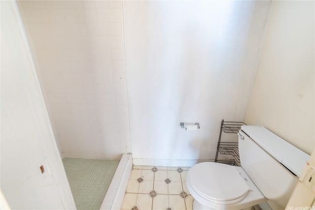 731 Amana Street 303, Honolulu, HI 96814