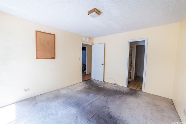 731 Amana Street 303, Honolulu, HI 96814