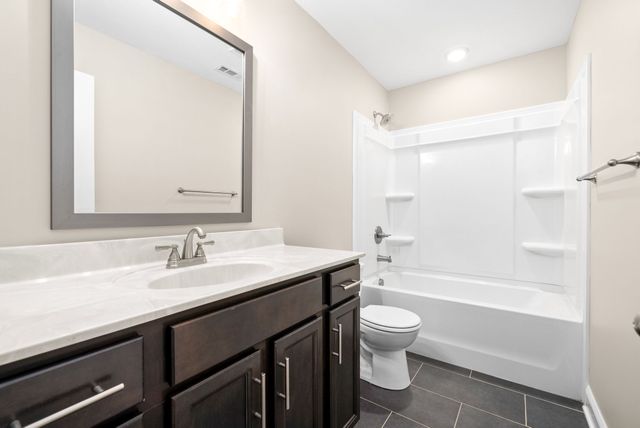 454 Irish Hills Drive, Clarksville, TN 37042