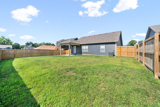 454 Irish Hills Drive, Clarksville, TN 37042