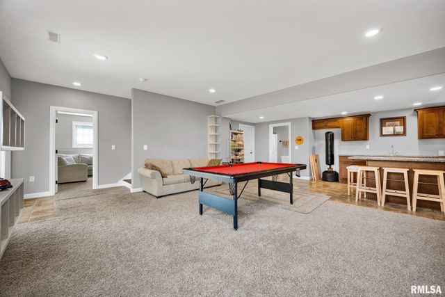 6218 W Clairemont Court, Edwards, IL 61528