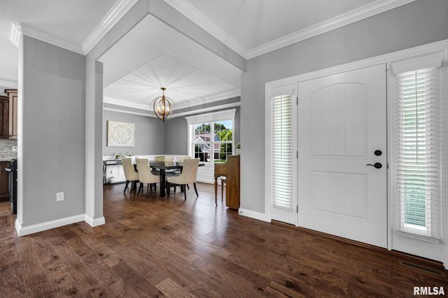 6218 W Clairemont Court, Edwards, IL 61528