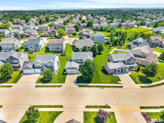 6218 W Clairemont Court, Edwards, IL 61528