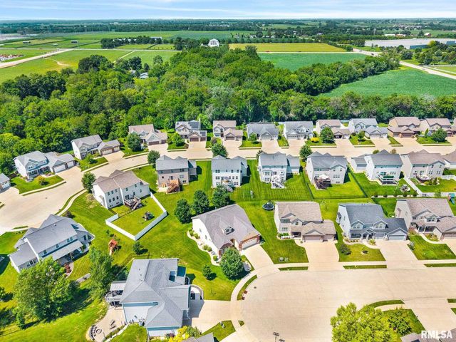 6218 W Clairemont Court, Edwards, IL 61528