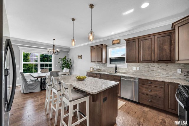 6218 W Clairemont Court, Edwards, IL 61528