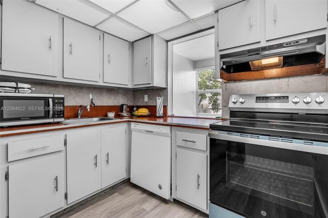 17620 Atlantic Boulevard 315, Sunny Isles Beach, FL 33160