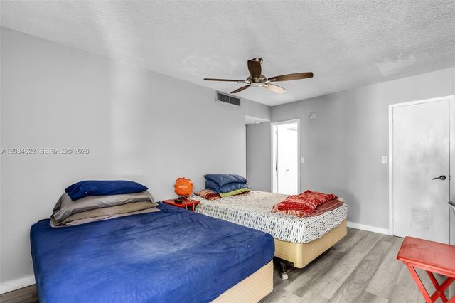 17620 Atlantic Boulevard 315, Sunny Isles Beach, FL 33160