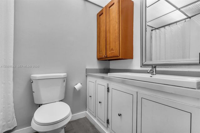 17620 Atlantic Boulevard 315, Sunny Isles Beach, FL 33160