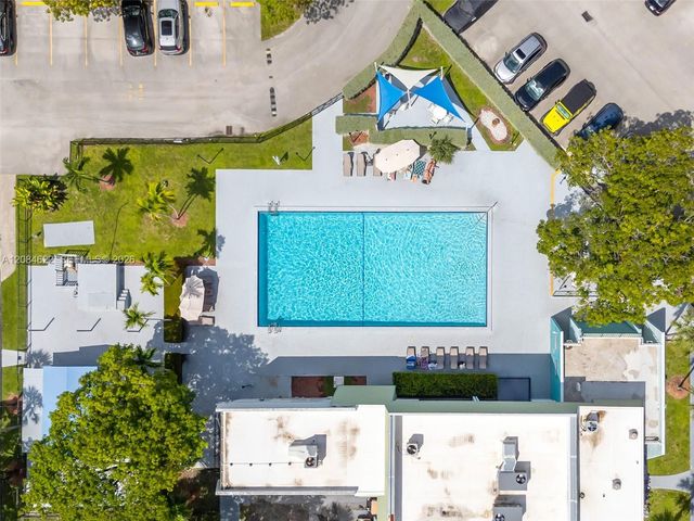 17620 Atlantic Boulevard 315, Sunny Isles Beach, FL 33160