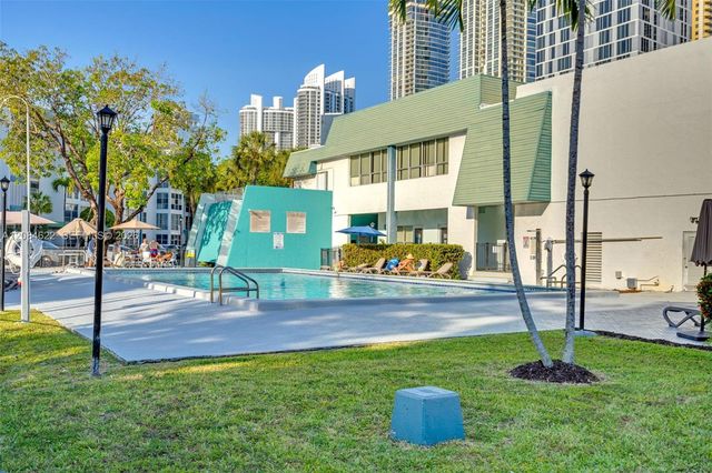 17620 Atlantic Boulevard 315, Sunny Isles Beach, FL 33160