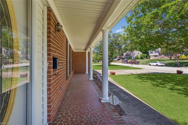 96 Anchorage DR, Newport News, VA 23602