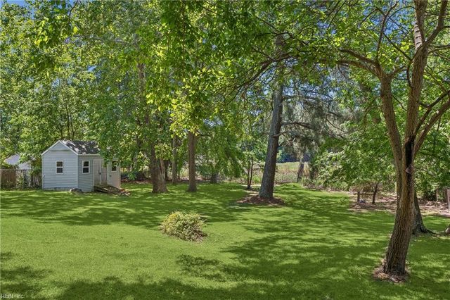 96 Anchorage DR, Newport News, VA 23602