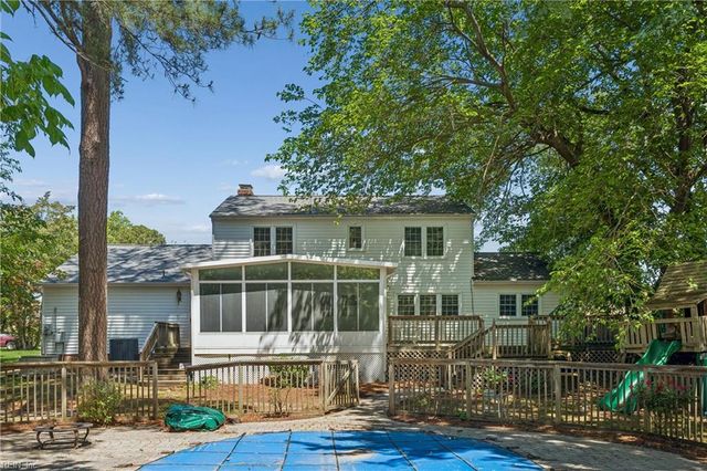 96 Anchorage DR, Newport News, VA 23602