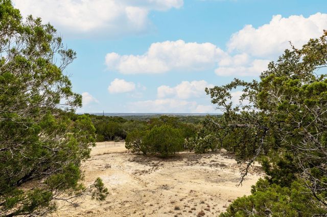 6438 Shaw DR, Marble Falls, TX 78654
